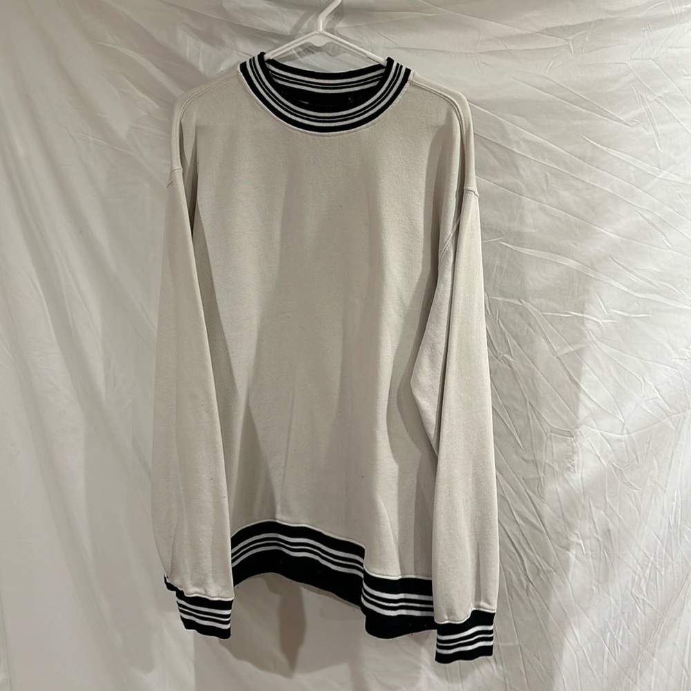 No boundaries white crewneck